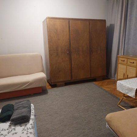 Apartament Roland Warszawa Srodmiescie Buitenkant foto